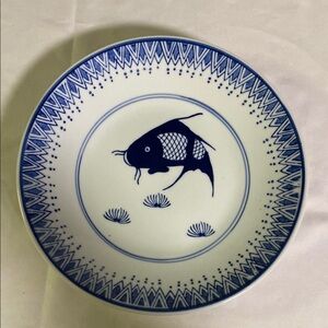 Blue and White Vintage Chinese White Koi Fish Porcelain Plate Good Condition